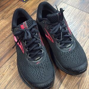Brooks Ghost 11